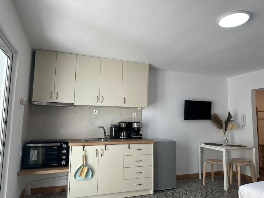 Mk City Apartment Near Dowtown Heraklion  Ngoại thất bức ảnh